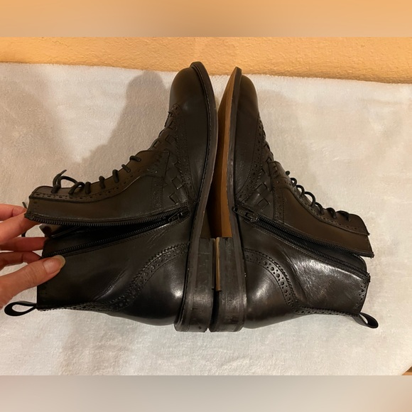 Thomas & Vine Legacy leather ankle boots.
Arch support, cushioned heel. Black 10 - Picture 6 of 16